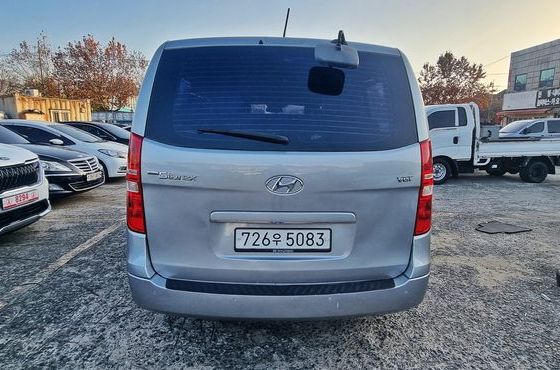 Hyundai Starex 12-Seater Wagon Smart — пробег 137 538 км — фото 4 из 5