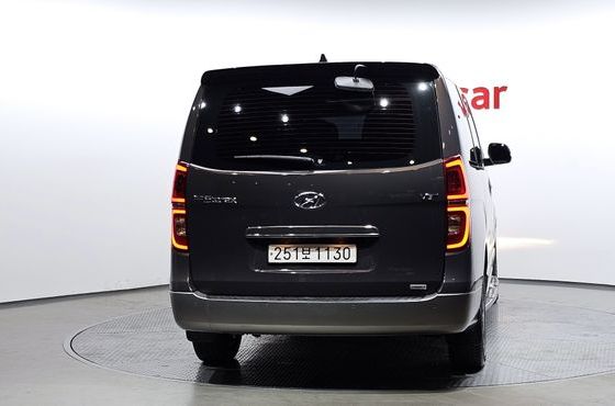 Hyundai Starex 4WD Urban 9-Seater Exclusive — пробег 142 599 км — фото 4 из 5