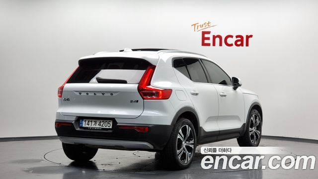 Volvo XC40 B4 Inscription — пробег 54 224 км — фото 2 из 5