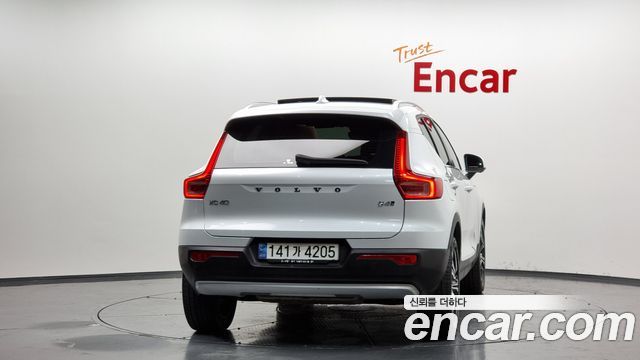 Volvo XC40 B4 Inscription — пробег 54 224 км — фото 4 из 5
