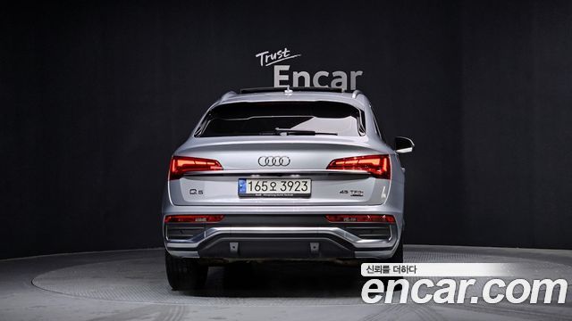 Audi Q5 45 TFSI Quattro Premium Sportback — пробег 76 309 км — фото 4 из 5