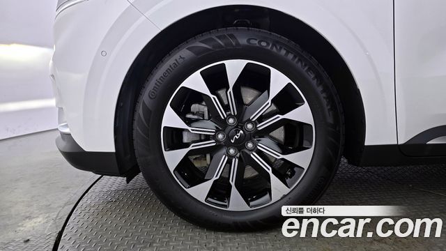Kia Carnival 9-Seater Signature — пробег 28 597 км — фото 5 из 5