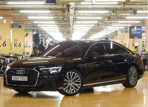 Audi A8 55 TFSI Quattro Premium LWB — пробег 29 000 км — фото 1 из 5