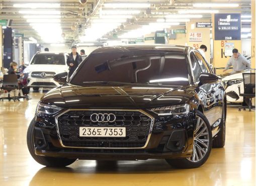 Audi A8 55 TFSI Quattro Premium LWB — пробег 29 000 км — фото 3 из 5