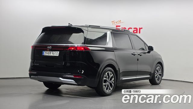 Kia Carnival 9-Seater Signature — пробег 147 285 км — фото 2 из 5