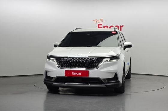 Kia Carnival 9-Seater Signature — пробег 46 617 км — фото 3 из 5