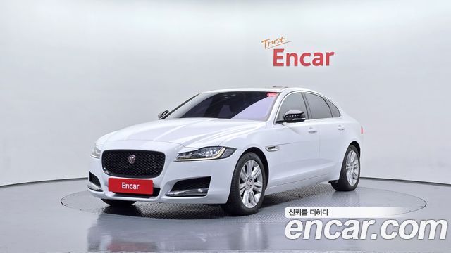 Jaguar XF 20d Portfolio — пробег 106 848 км — фото 1 из 5