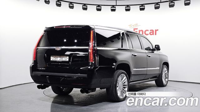 Cadillac Escalade 6.2 ESV 4th — пробег 109 342 км — фото 2 из 5