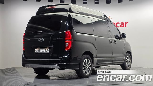 Hyundai Starex 4WD Limousine — пробег 49 268 км — фото 2 из 5