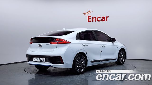Hyundai Ioniq из Кореи Encar