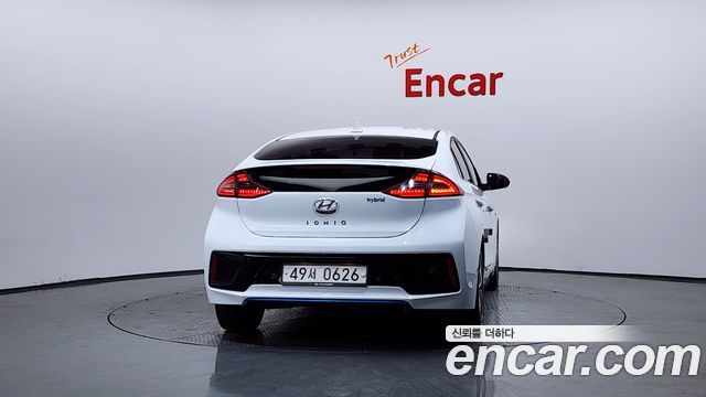 Hyundai Ioniq из Кореи Encar