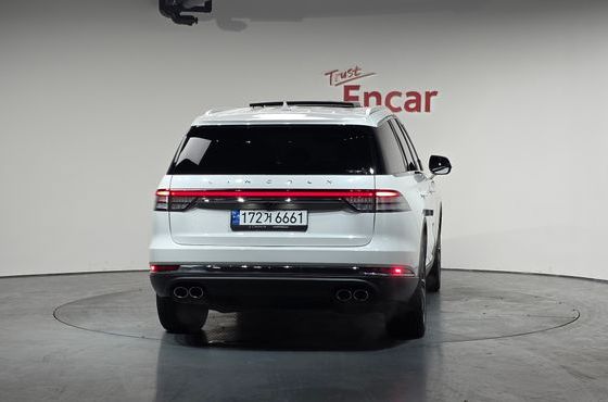 Lincoln Aviator 3.0 Reserve AWD — пробег 22 359 км — фото 4 из 5