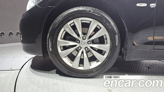 Infiniti M из Кореи Encar