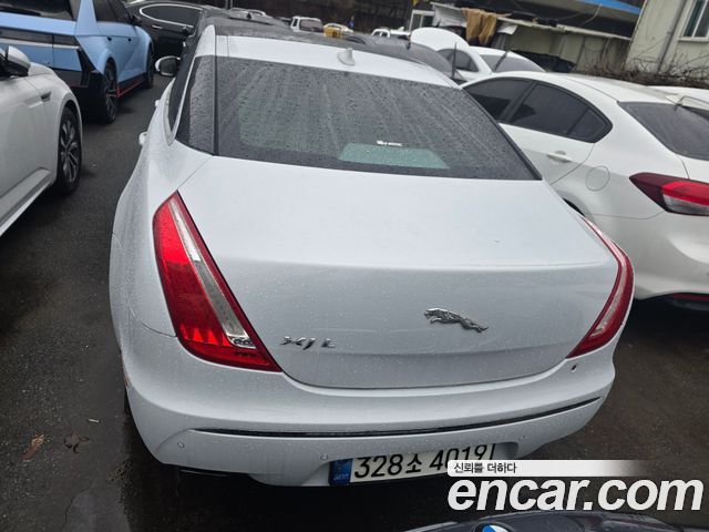 Jaguar XJ 3.0D Premium Luxury LWB X351 — пробег 184 900 км — фото 5 из 5