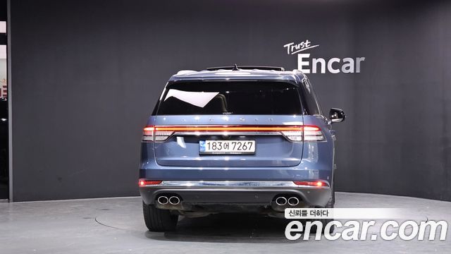 Lincoln Aviator 3.0 Reserve  AWD — пробег 80 007 км — фото 4 из 5