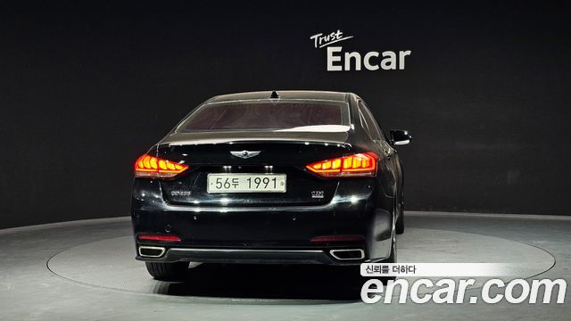 Hyundai Genesis из Кореи Encar
