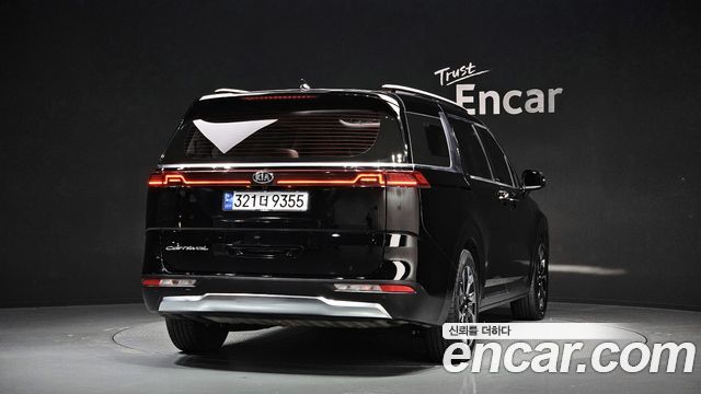 Kia Carnival из Кореи Encar
