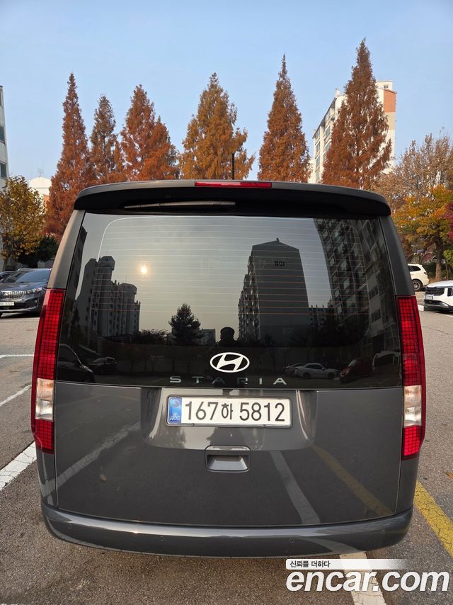 Hyundai Staria Tourer 9-Seater Modern — пробег 16 000 км — фото 2 из 5
