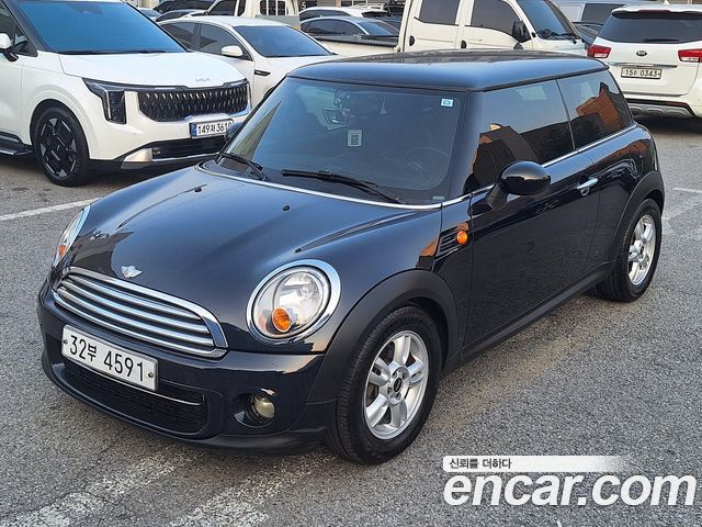 Mini Cooper SE — пробег 126 000 км — фото 4 из 5