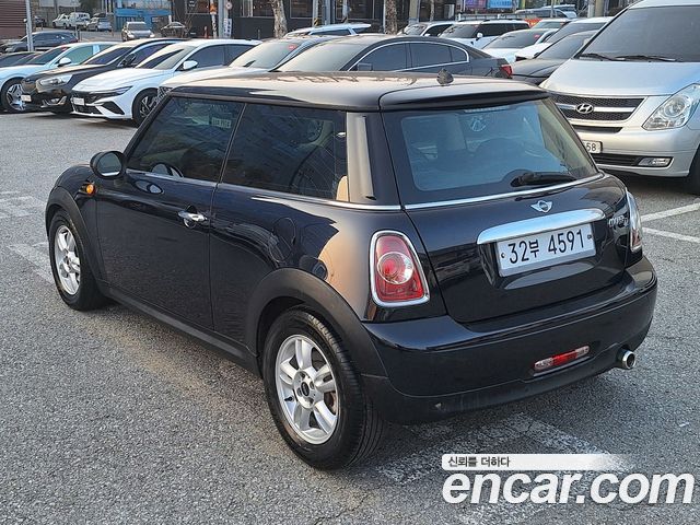Mini Cooper SE — пробег 126 000 км — фото 5 из 5