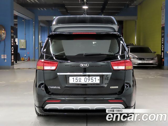 Kia Carnival из Кореи Encar