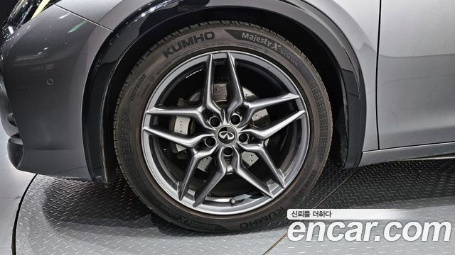 Infiniti Q30 из Кореи Encar
