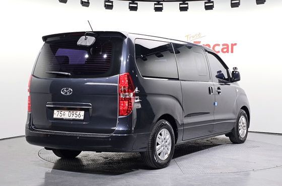 Hyundai Starex 11-Seater Wagon Modern — пробег 88 607 км — фото 2 из 5