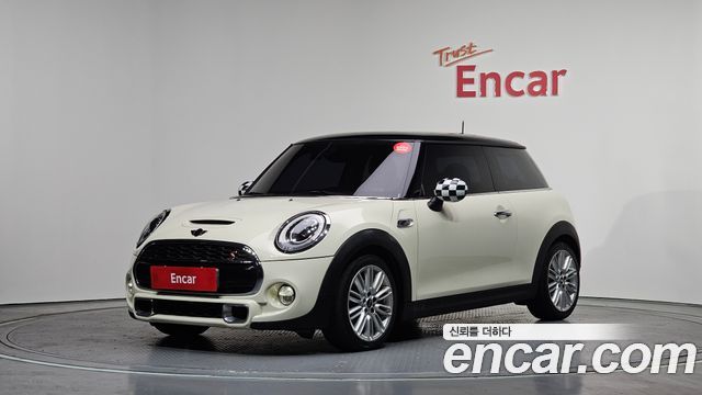 Mini Cooper Standard Third Generation — пробег 101 245 км — фото 1 из 5