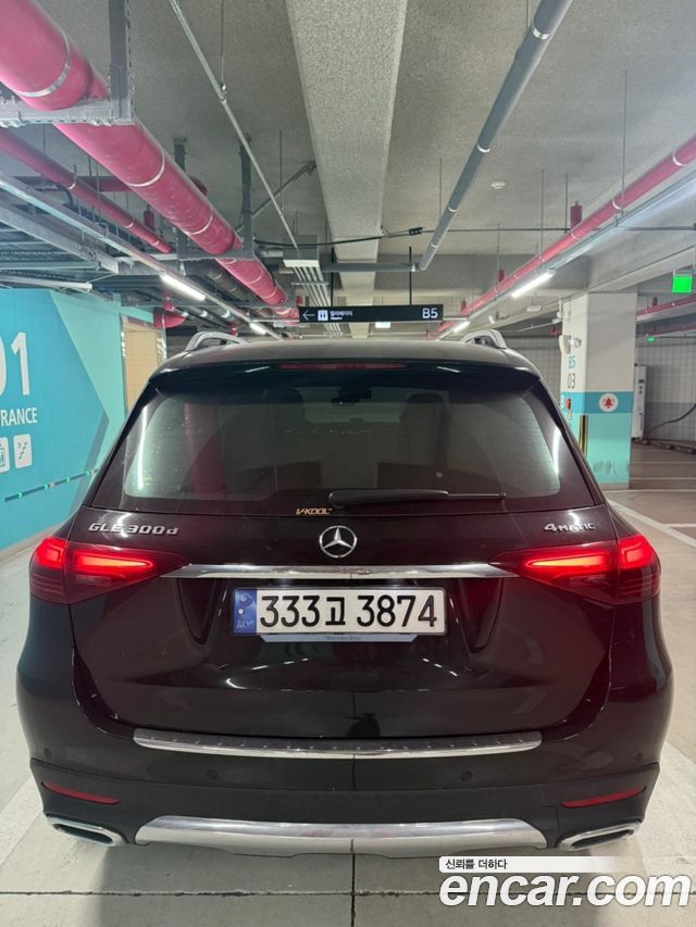Mercedes-Benz GLE-Class GLE300d 4MATIC — пробег 31 000 км — фото 4 из 5