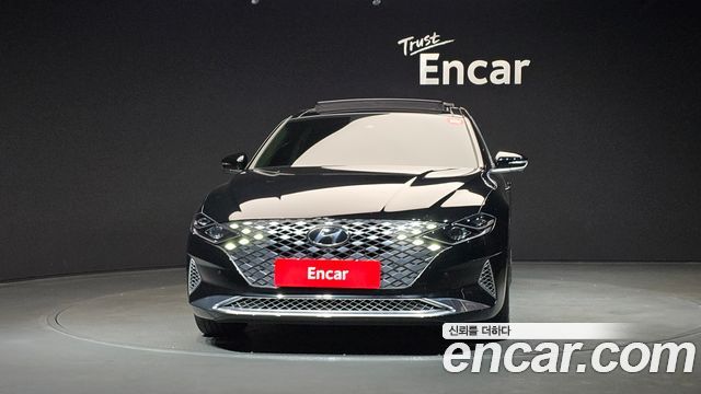 Hyundai Grandeur 2.5 Calligraphy — пробег 26 000 км — фото 3 из 5