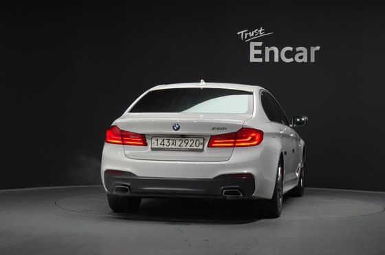 BMW 5-Series 520i M Sport — пробег 67 063 км — фото 4 из 5