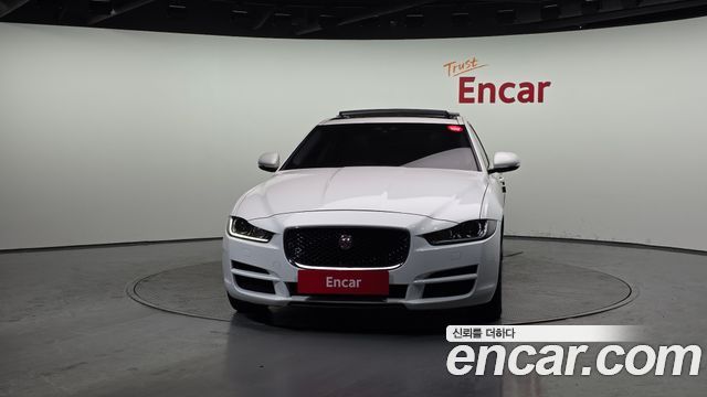 Jaguar XE 20d Portfolio — пробег 163 335 км — фото 3 из 5