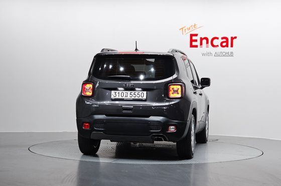 Jeep Renegade 2.4 Limited — пробег 36 553 км — фото 4 из 5