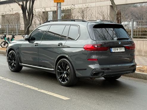 BMW X7 xDrive 40i M Sport Online Exclusive Edition 6 Seater — пробег 48 090 км — фото 5 из 5