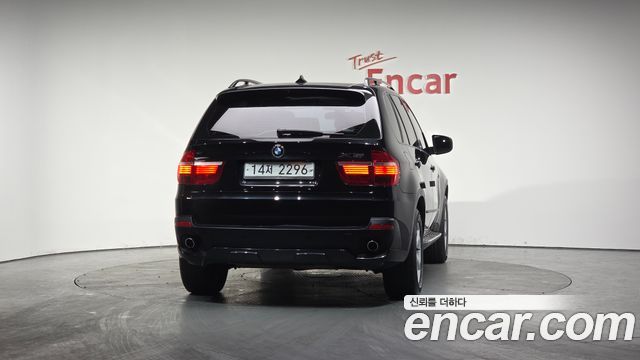 BMW X5 xDrive 30si — пробег 235 324 км — фото 4 из 5