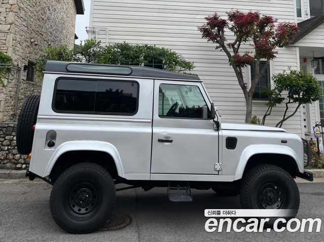 Land Rover Defender 90 — пробег 130 000 км — фото 5 из 5