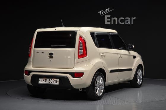 Kia Soul 1.6 GDI Luxury ECO Plus — пробег 112 866 км — фото 2 из 5