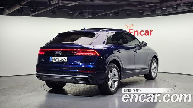 Audi Q8 45 TDI Quattro Premium — пробег 45 199 км — фото 2 из 5