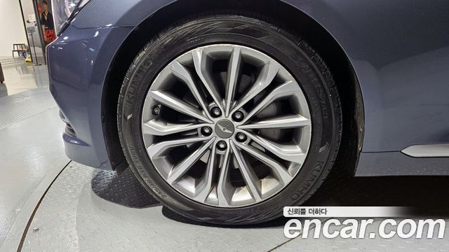 Hyundai Genesis из Кореи Encar