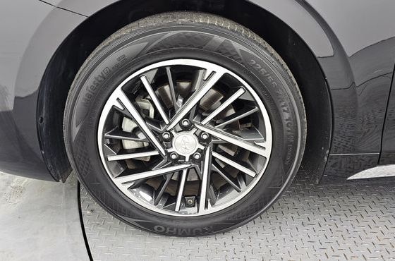 Hyundai Grandeur 2.5 Premium — пробег 74 037 км — фото 5 из 5