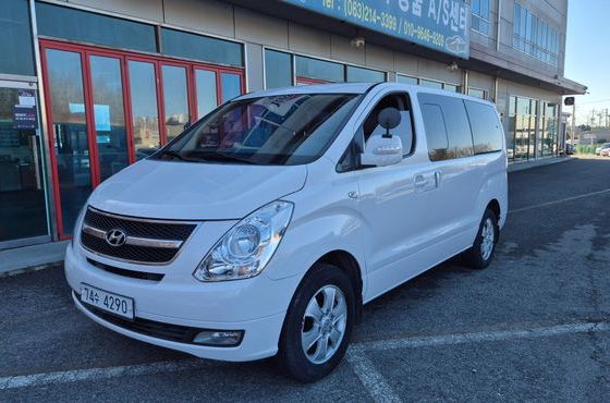 Hyundai Starex 4WD 12-Seater Wagon CVX Luxury — пробег 152 000 км — фото 1 из 5