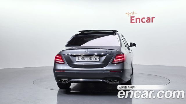 Mercedes-Benz E-Class из Кореи Encar