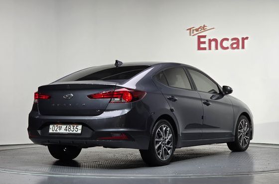 Hyundai AVANTE 1.6 Style — пробег 162 910 км — фото 2 из 5