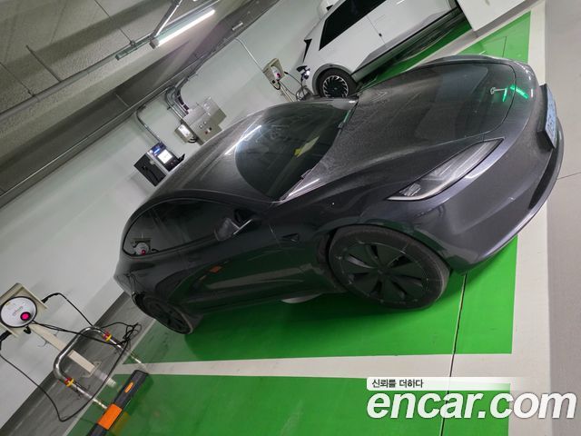 Tesla Model 3 RWD — пробег 30 000 км — фото 3 из 5