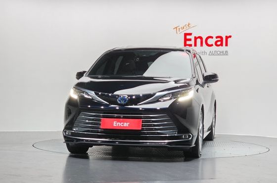 Toyota Sienna 2.5 Hybrid 2WD — пробег 54 792 км — фото 3 из 5