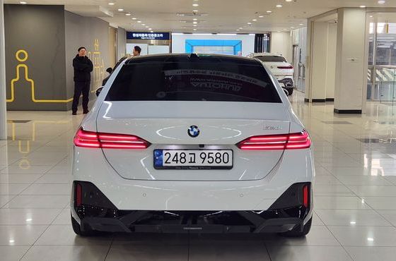 BMW 5-Series 520i M Sport — пробег 17 150 км — фото 4 из 5