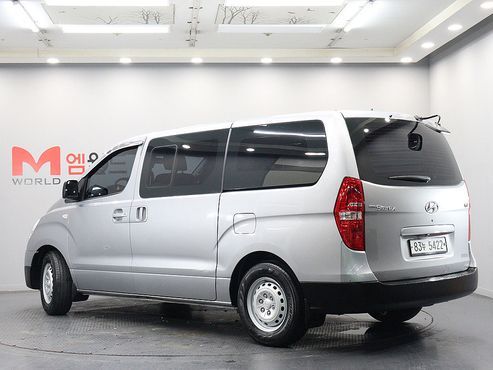 Hyundai Starex 5-Seater VAN Smart — пробег 131 636 км — фото 4 из 5