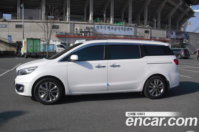Kia Carnival из Кореи Encar