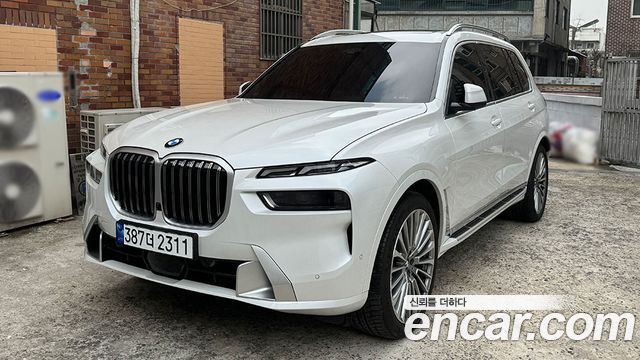 BMW X7 xDrive 40d Design Pure Excellence 6-Seater — пробег 42 159 км — фото 2 из 5