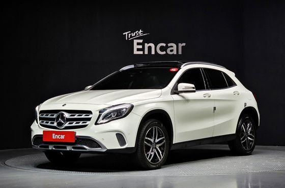 Mercedes-Benz GLA-Class GLA220 Premium — пробег 55 349 км — фото 1 из 5
